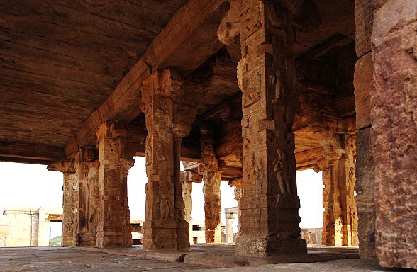 rangaswami-temple-pillars-gandikota